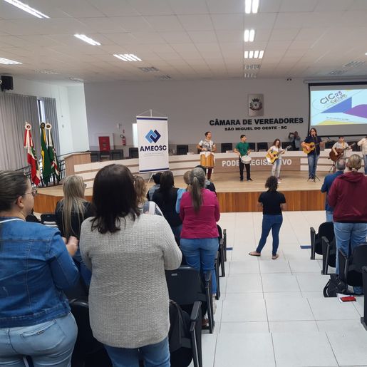 Conferência Intermunicipal de Cultura da AMEOSC recebeu representantes de todo Oeste Catarinense