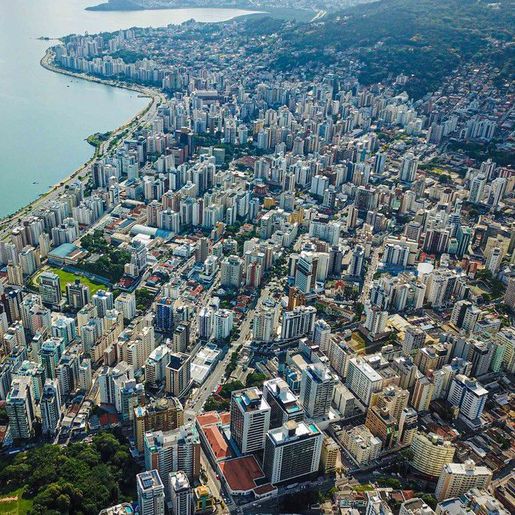Santa Catarina lidera ranking nacional de destino de migrantes, segundo Censo 2022