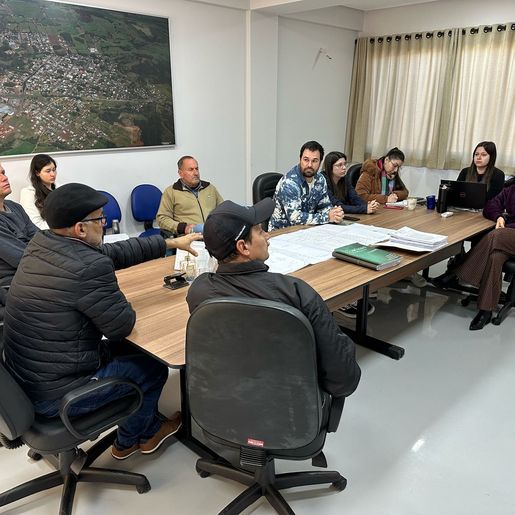 CMDU realiza reunião para avaliar andamento de loteamentos em Guarujá do Sul