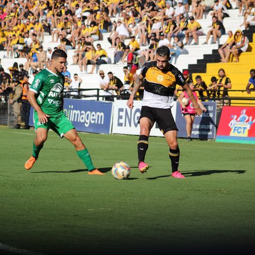 Chape perde para o Criciúma e está fora do Catarinense