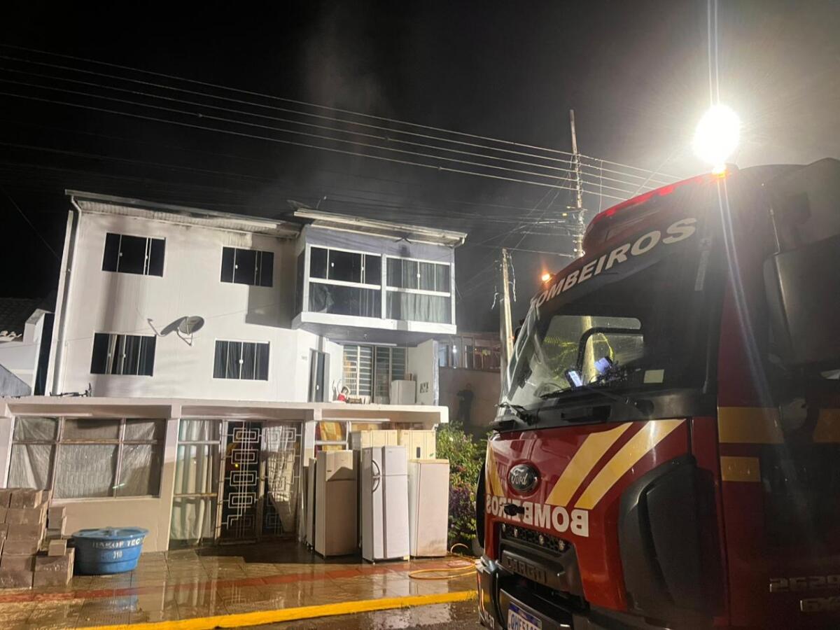 Homem morre carbonizado em incêndio no centro de SMO