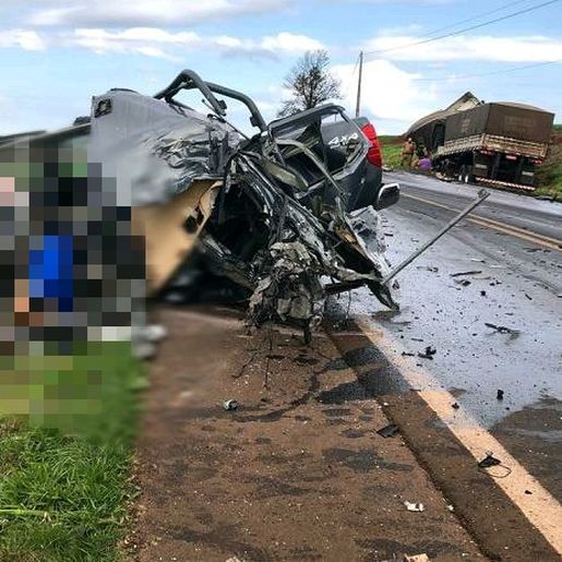 Filho mata o pai com golpe de faca e morre em acidente durante fuga no PR