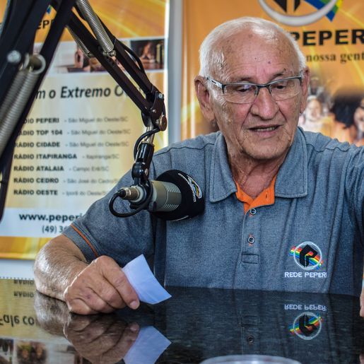 Peperi Rádio Repórter recebe Valmor de Bona; ouça