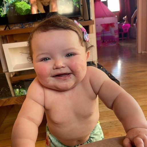 Pais criam campanha para custear cirurgia da filha