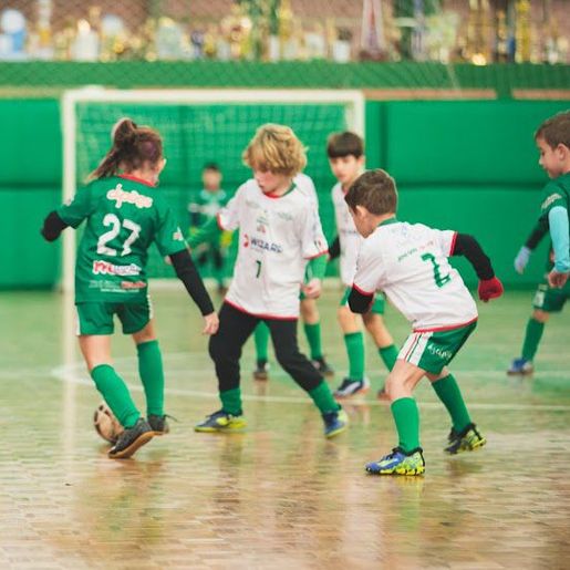 Abertura da 2ª Taça Armazém dos Óculos agita o Ginásio JONI GOOL