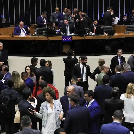 Câmara aprova urgência para votar direito à bagagem de mão gratuita