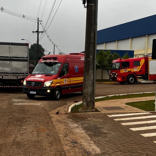 Queda de três metros deixa trabalhador ferido em SMO