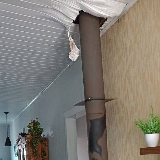 Princípio de incêndio em lareira mobiliza Bombeiros, em Mondaí