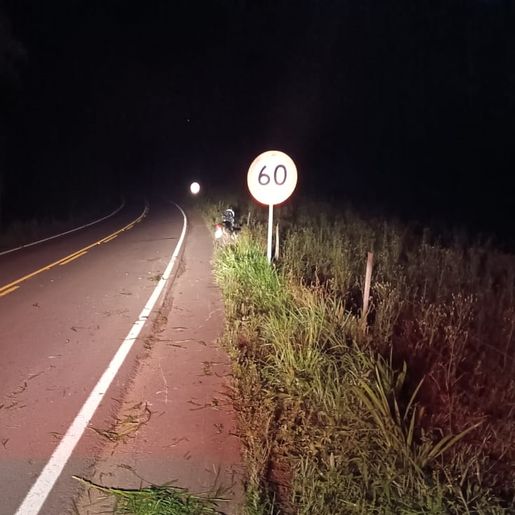 Motociclista é levado ao Hospital após queda no interior de Iporã do Oeste
