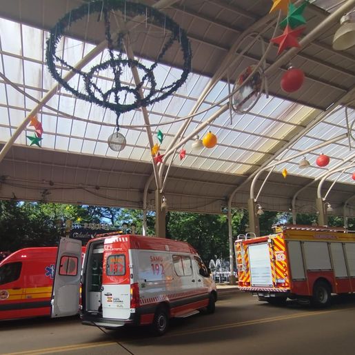 Crianças sofrem queda de cadeirão de arbitragem em praça de Maravilha