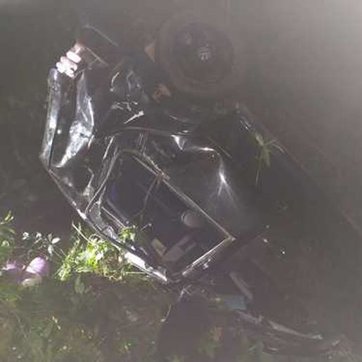 Capotamento deixa dois feridos, um com gravidade, em Belmonte