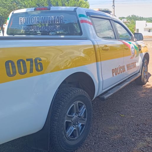 Motoqueiro é flagrado fazendo manobras perigosas na SC-163