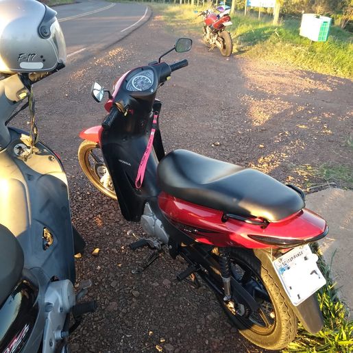 Motociclista fica ferida em queda na ITG 070