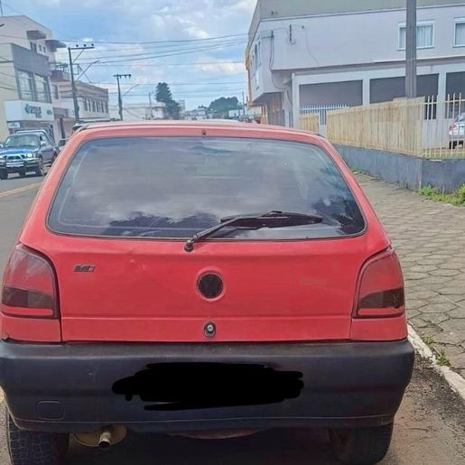 Casal é flagrado com carro furtado carregado de picanha e camarão em Campo Erê