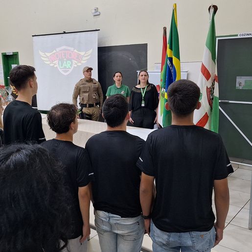 PM forma 43 jovens no Programa Protetores do Lar em SMO