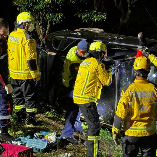 Gol sai da pista e tomba no interior de São Miguel do Oeste
