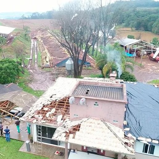 Defesa Civil confirma passagem de tornado no Oeste de Santa Catarina
