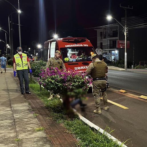Mulher se joga de veículo após discussão com o marido em São Miguel do Oeste