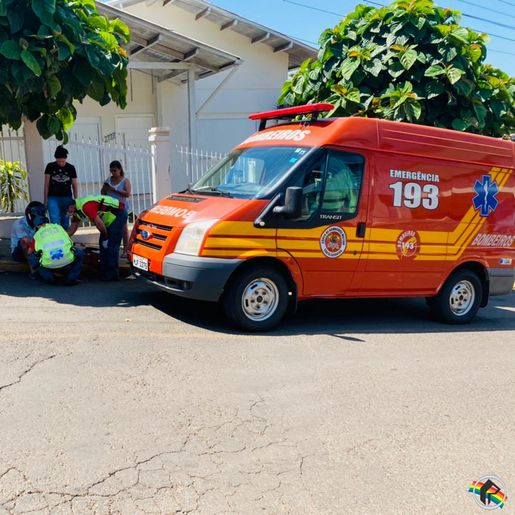 Colisão entre carro e moto deixa homem ferido em Itapiranga