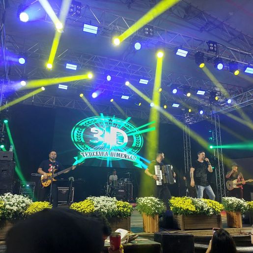 Terceira Dimensão atrai multidão no encerramento da 15ª Efacitus