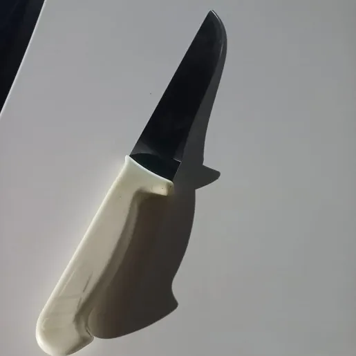 Mulher aciona botão de pânico e ex-companheiro é preso com faca em SC