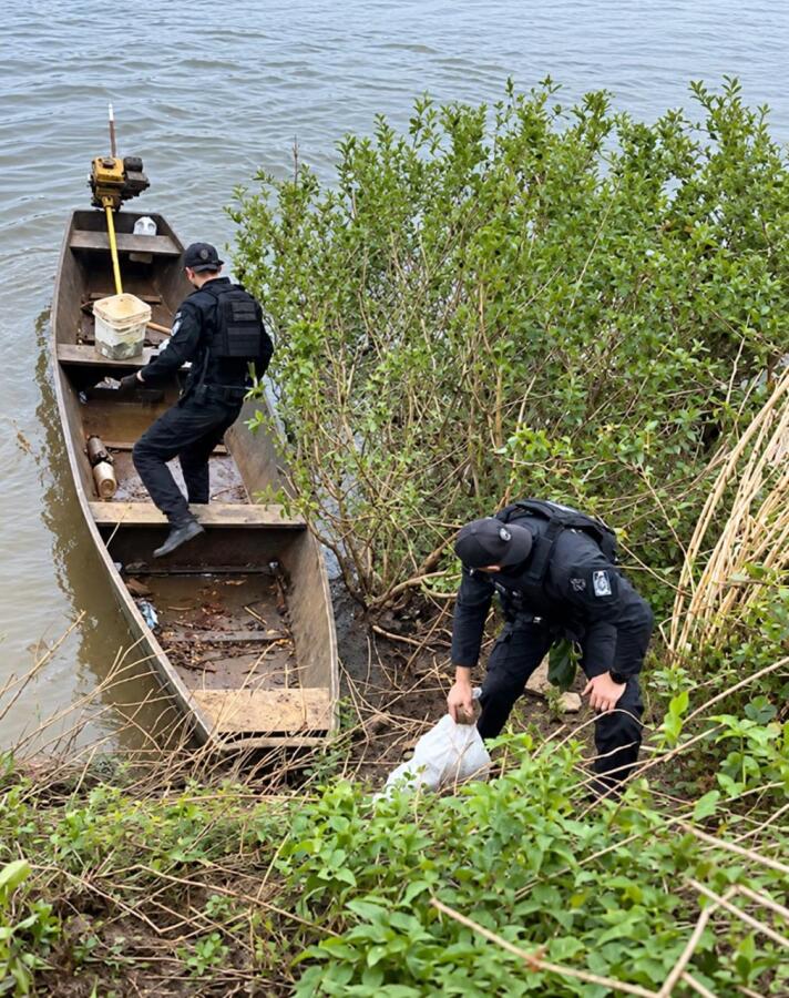 Helicóptero da Polícia Civil flagra pesca ilegal e homem é preso no rio Uruguai