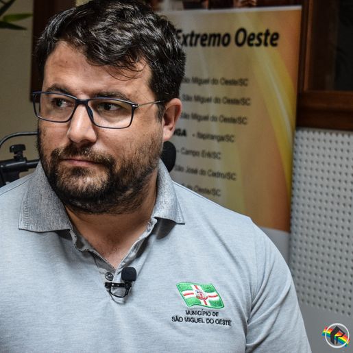 VÍDEO: Secretário pede desculpas a mãe de criança trocada em creche