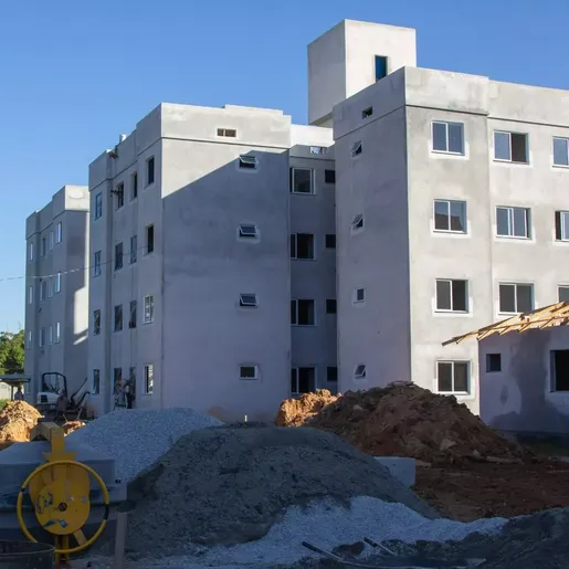Conheça a cidade em Santa Catarina que mais constrói casas populares