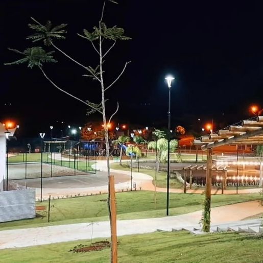 Princesa realiza testes na iluminação da Praça João Maria de Lara