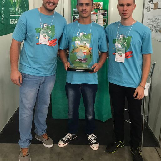 Alunos da Casa Familiar Rural vencem etapa estadual Feira de Ciências e Tecnologia