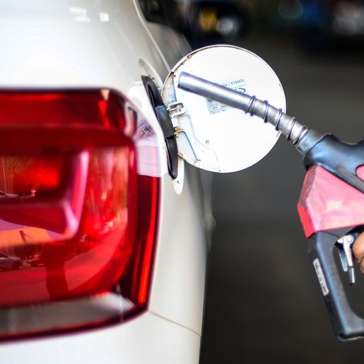 Projeto que limita ICMS dos combustíveis é aprovado no Senado