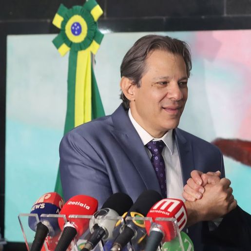 Brasil e Argentina negociam acordo de US$ 600 milhões para exportações