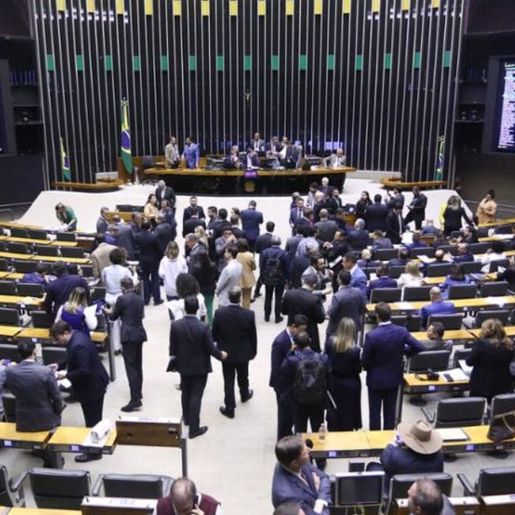 Aumento no número de deputados pode mexer em vagas de SC na Câmara