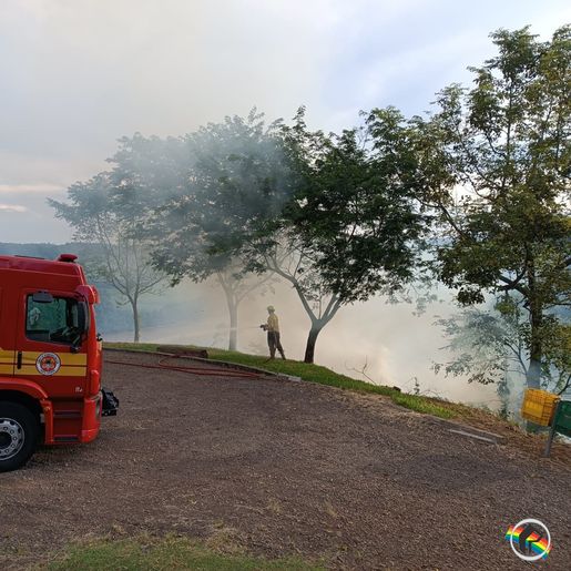 Incêndio em vegetação mobiliza bombeiros de Itapiranga