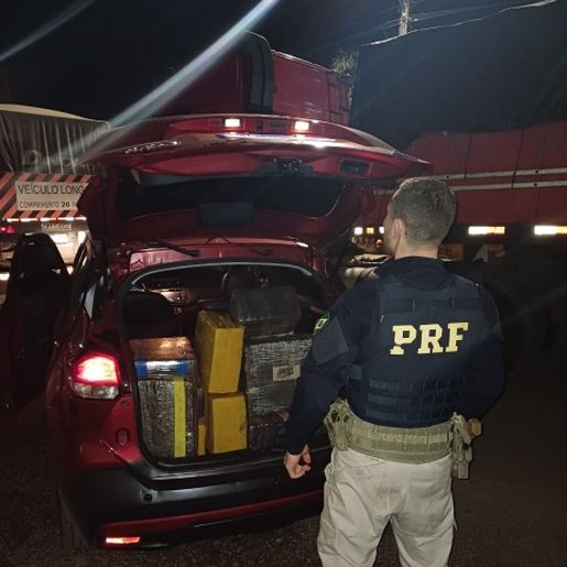 PRF apreende 200 kg de maconha após perseguição e acidente em Maravilha