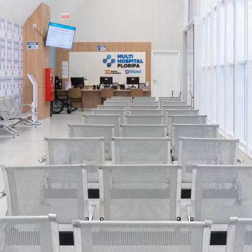 Mãe e padrasto são presos após morte de menino que chegou desacordado em hospital de SC