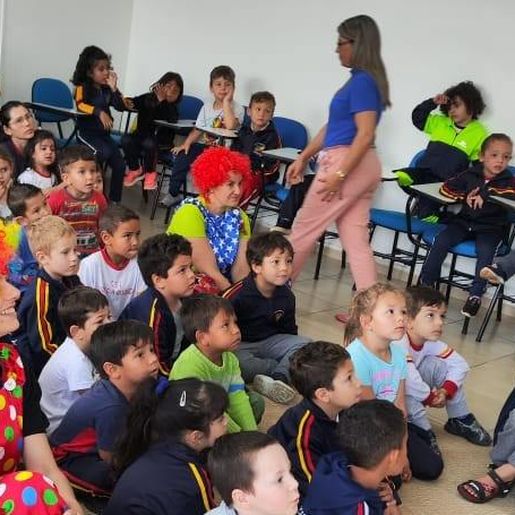 Alunos participam de campanha da Saúde de orientação sobre vacinação