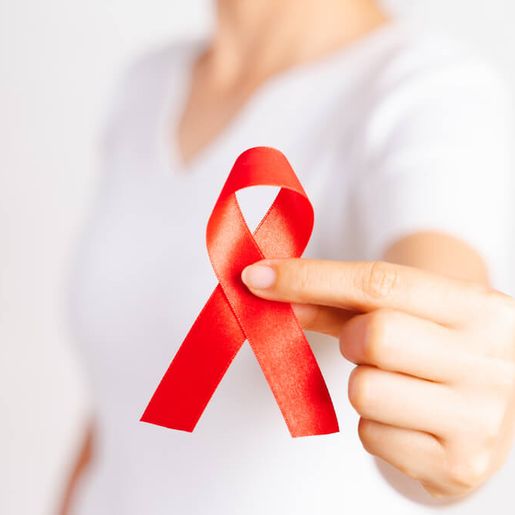 Dezembro Vermelho: Semana terá horário especial para testes rápidos de HIV e Sífilis