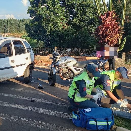 Motociclista fica ferido em colisão com carro em Campo Erê