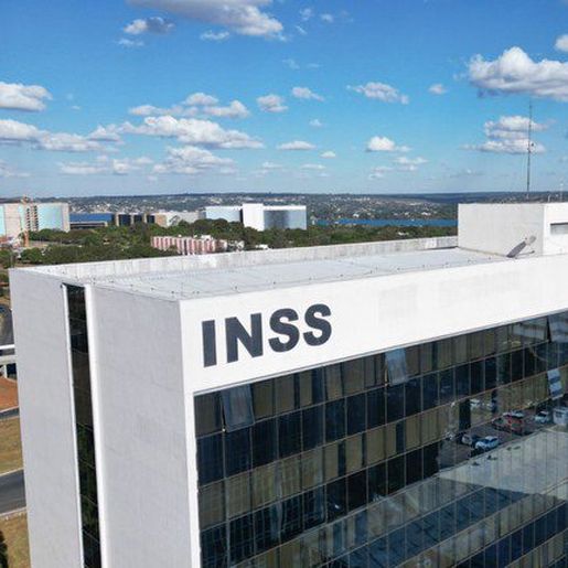 Governo inicia pagamentos a aposentados com descontos indevidos no INSS