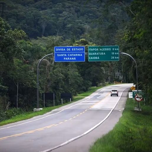 SC e PR assinam acordo para compensação de royalties de petróleo após 30 anos de disputas