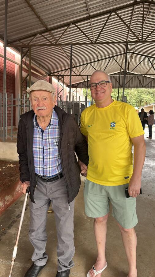 Aos 98 anos, primeiro prefeito de Guarujá do Sul mantém tradição de votar