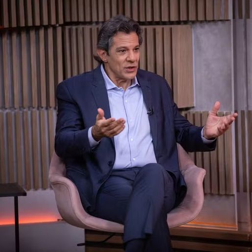 Brasil não vai sair da mesa de negociação com os EUA; governo prepara ajuda a setores afetados