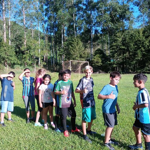 Projeto voluntário leva esporte e esperança a crianças do interior de SMO