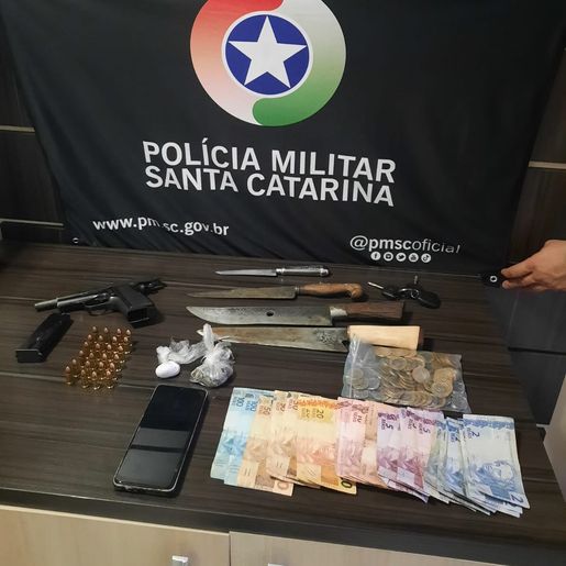 Homem é preso por ameaça, posse ilegal de arma e tráfico de drogas em Maravilha