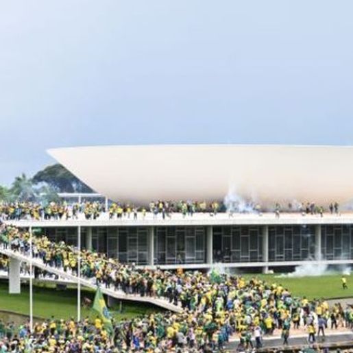 Flávio Dino afirma que Forças estão agindo contra atos em Brasília