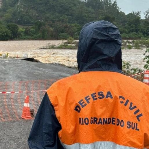 Chuvas no RS deixam três mortos e governo anuncia R$ 60 milhões para auxílio a municípios