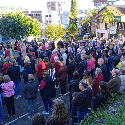 Procissão de Corpus Christi em Itapiranga reúne bom público