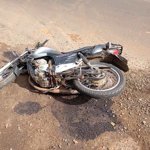 Motociclista fica ferido em colisão traseira com carro na BR 158, em Cunha Porã
