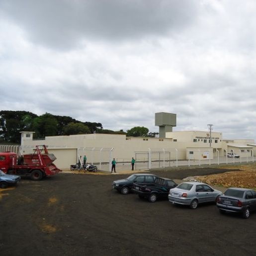 Homem é morto por detentos em presídio de SC por ter estuprado esposa